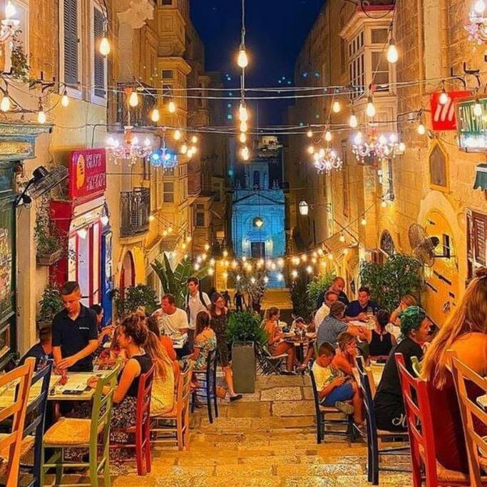 Flat In Valletta Exterior photo