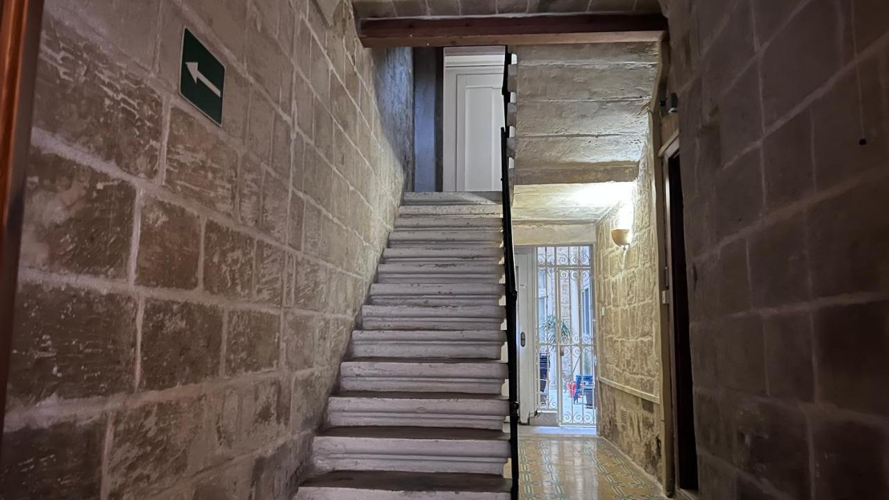 Flat In Valletta Exterior photo